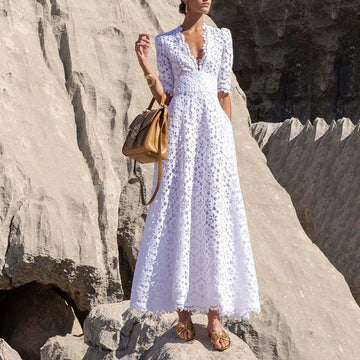 Woochic robe longue col en V cintrée conception du crochet découpes traîne blanc S